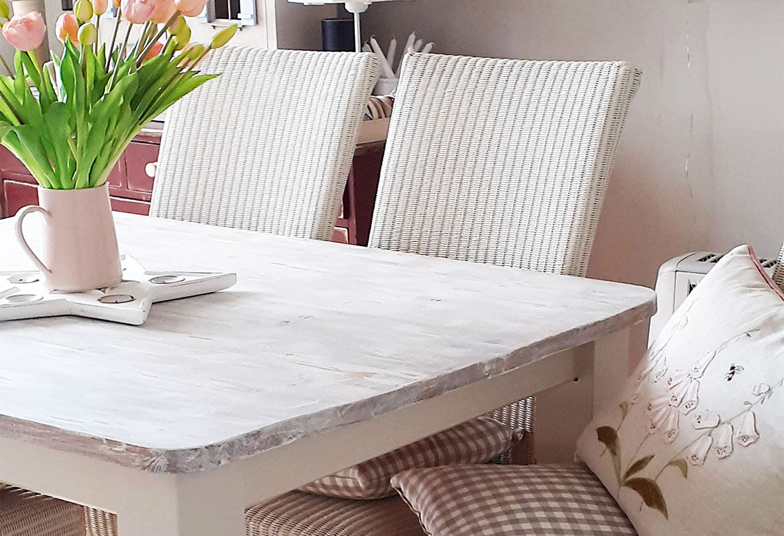 Shabby chic style table